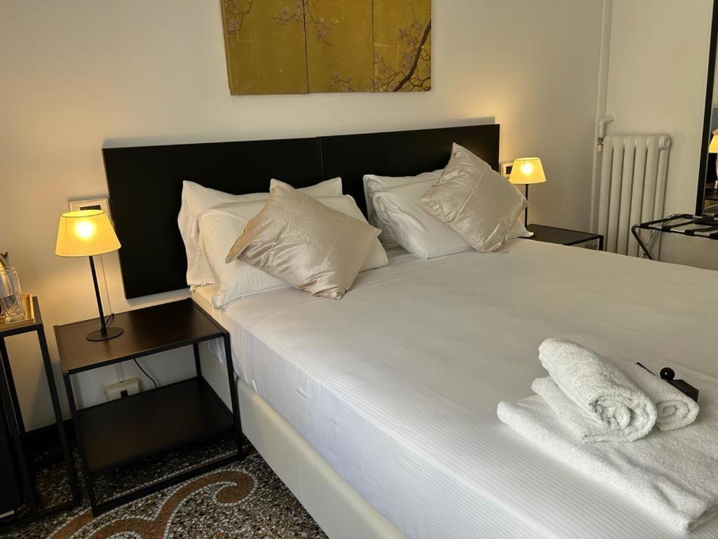 Brignole Rooms Genua Buitenkant foto