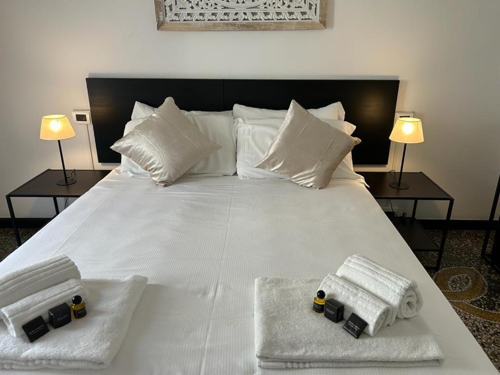 Brignole Rooms Genua Buitenkant foto