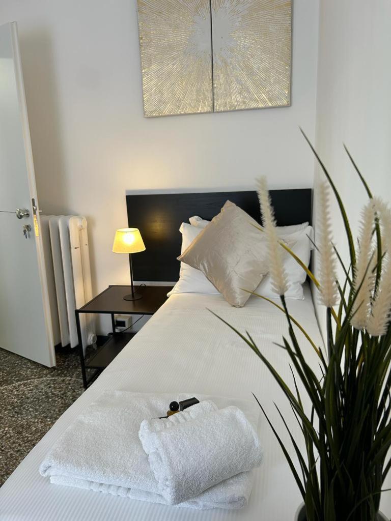 Brignole Rooms Genua Buitenkant foto